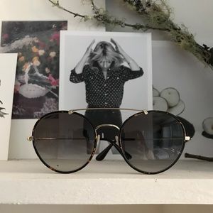 Prada sunnies // normal wear and tear for preowned